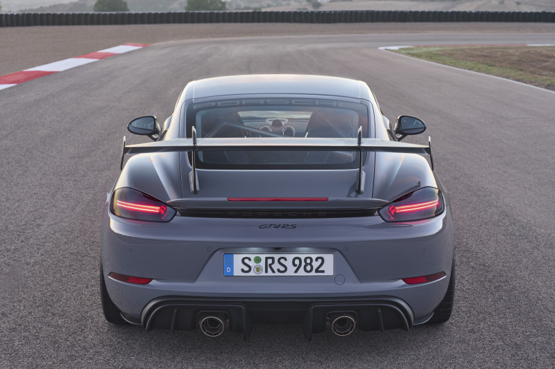 The new Porsche Cayman GT4 RS will make your laughing muscles tired