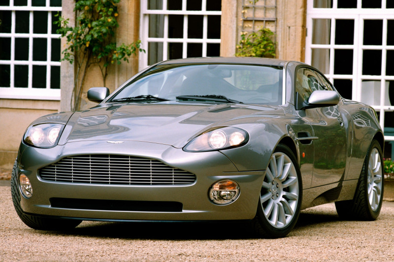 20 Years Aston Martin Vanquish - Buy the original prototype for yourself now!