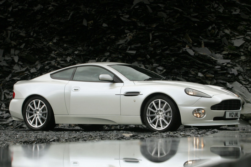 20 Years Aston Martin Vanquish - Buy the original prototype for yourself now!
