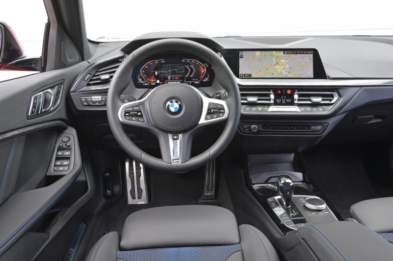 The 4 biggest differences between the BMW 1-series and the Volkswagen Golf/Seat Leon