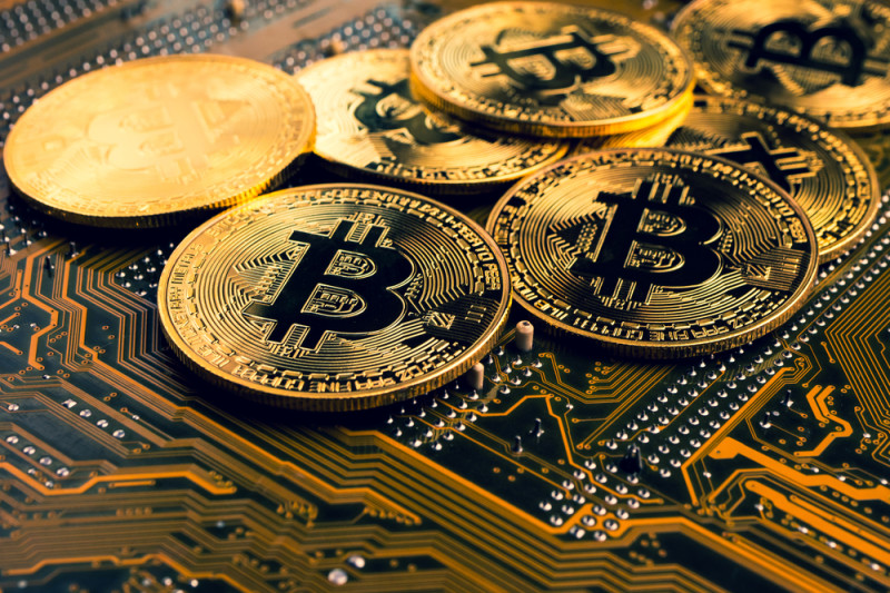 Een Tesla kopen met bitcoin: zo zou het kunnen werken ...