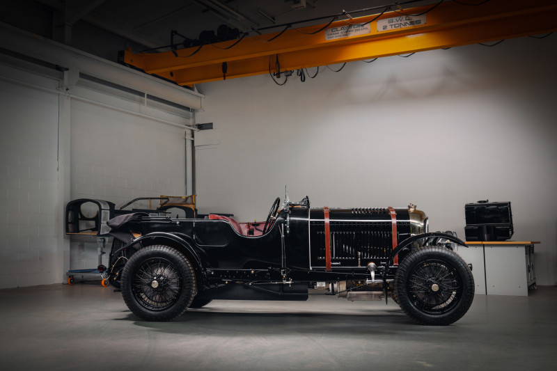 208 km/h in 90 jaar oud ontwerp - wie durft?