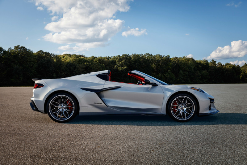 The new Corvette Z06 has the strongest turboless V8 of all time