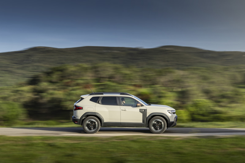 Test Dacia Duster Hybrid: betaalbare SUV die véél kan, maar niet alles