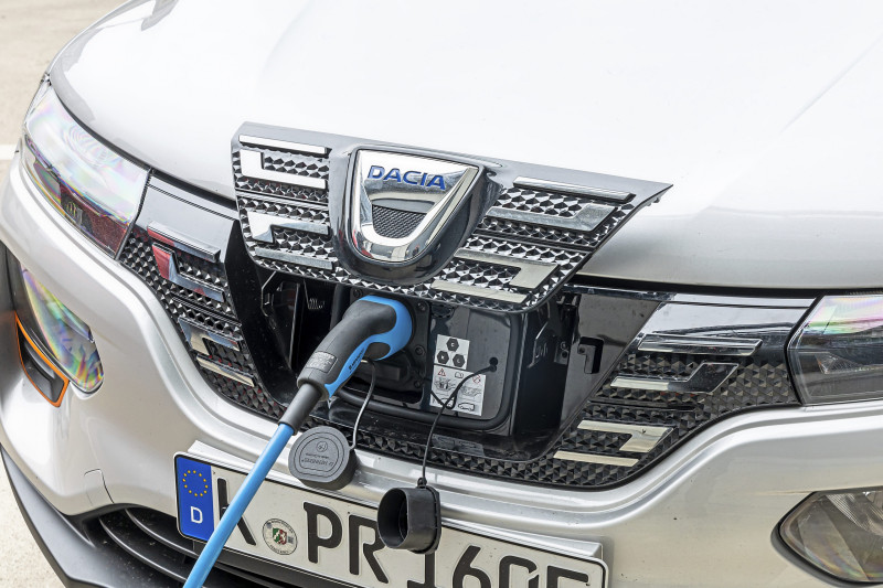 TEST Why the cheapest electric car in the Netherlands is also the worst