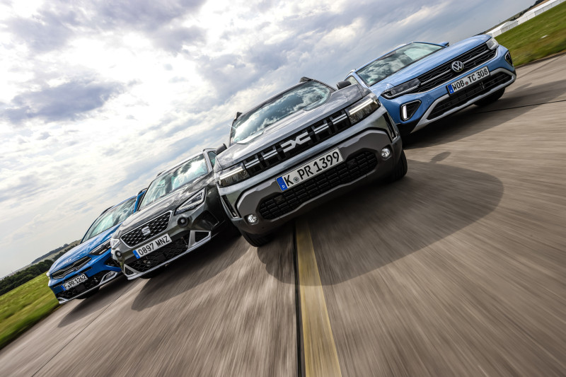 TEST- Op dit punt maakt de Dacia Duster gehakt van de Volkswagen T-Cross, Seat Arona en Kia Stonic