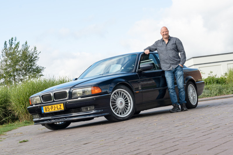 Hendrik was dolgelukkig met zijn BMW 750i, totdat het op de autobahn vreselijk misging