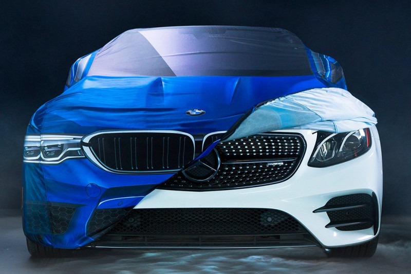 BMW plaagt Mercedes-Benz met Halloween-grap