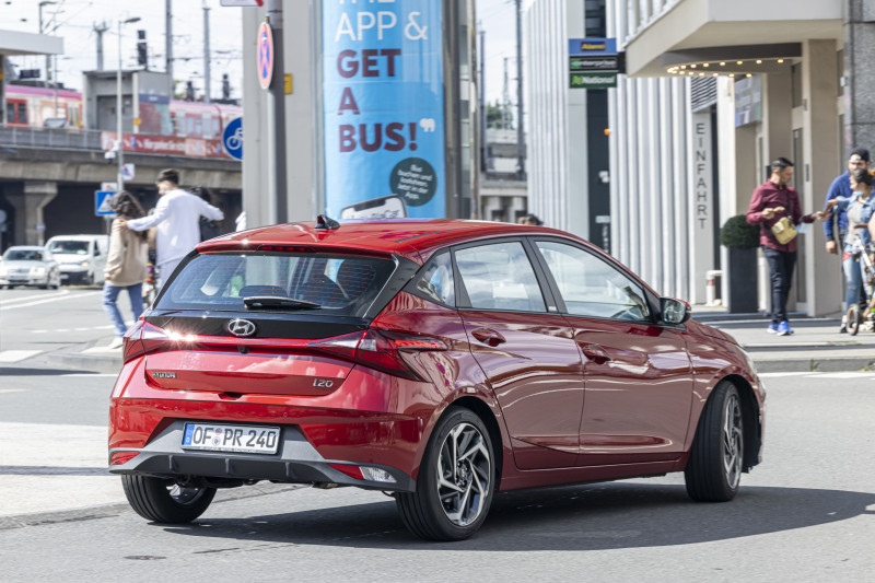 TEST Dacia Sandero, Hyundai i20 1n Opel Corsa: does the cheap Sandero still fall through the basket?