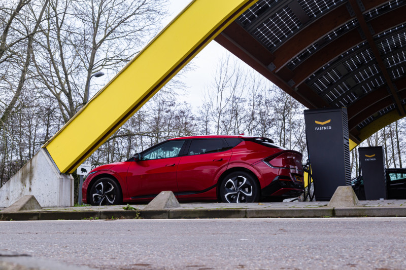 Kia EV6: all the advantages (and one disadvantage) of super-fast charging up to 240 kW