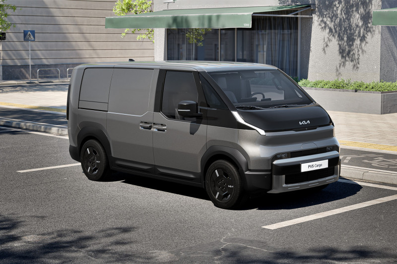 Kia op jacht naar succes in bedrijfswagenwereld: PV5 legt ID. Buzz Cargo en e-Transporter het vuur aan de schenen