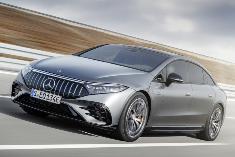 You can now also buy an electric Mercedes EQS under 100,000 euros