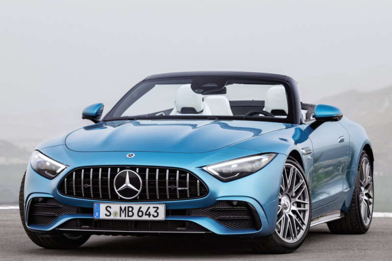 Schep je graag op over het aantal cilinders van jouw auto? Dan stelt de Mercedes-AMG SL 43 teleur