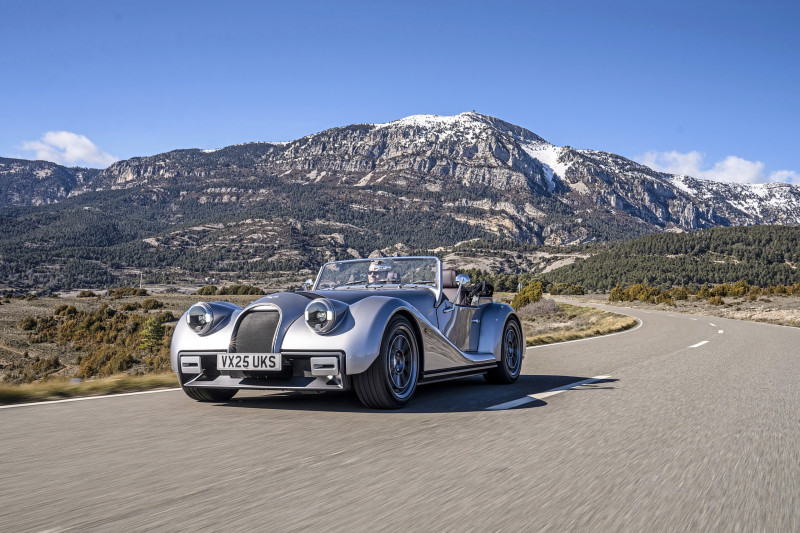 TEST: Waarom met de Morgan Supersport onder je kont elk besef van tijd vervliegt