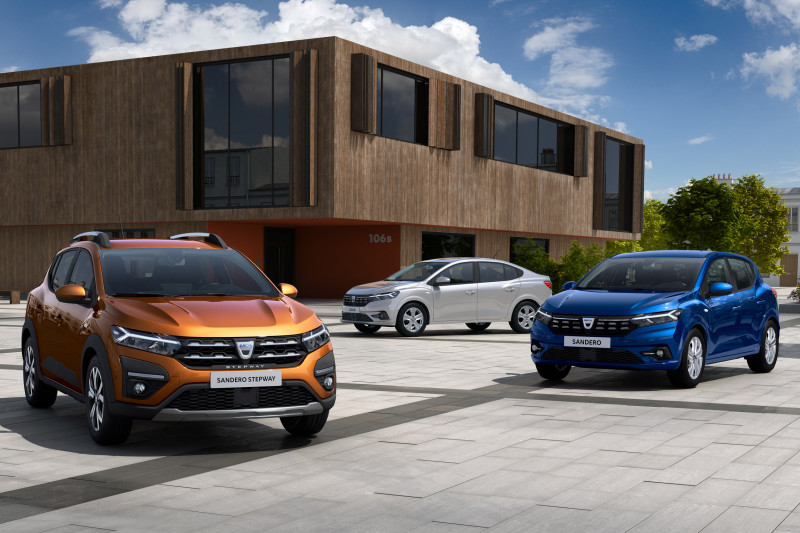 Niet-autoliefhebbers opgelet! De Dacia Logan en Sandero zijn nieuw