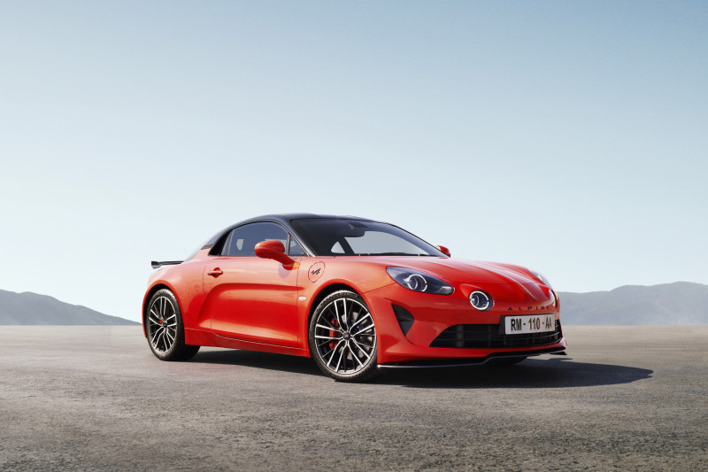 German gentlemen's agreement?  The new, 275 km/h fast Alpine A110 does not do that