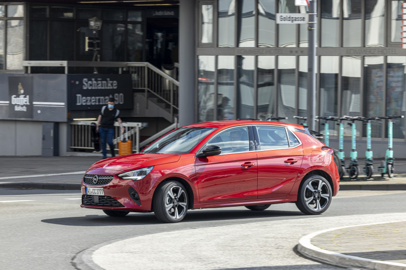 TEST Dacia Sandero, Hyundai i20 1n Opel Corsa: does the cheap Sandero still fall through the basket?