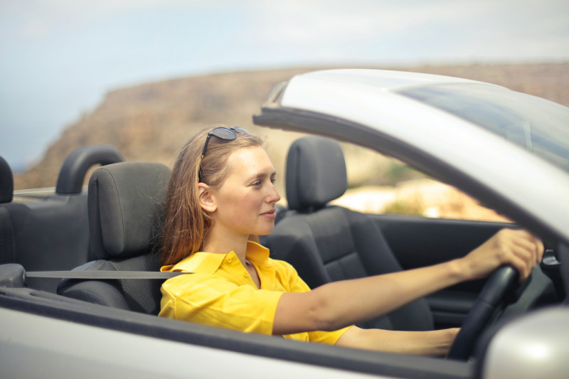 Je auto uitlenen aan je kind: mag dat wel van de verzekering?