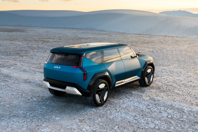 Is the electric Kia EV6 too small for you?  Then wait for this Kia EV9