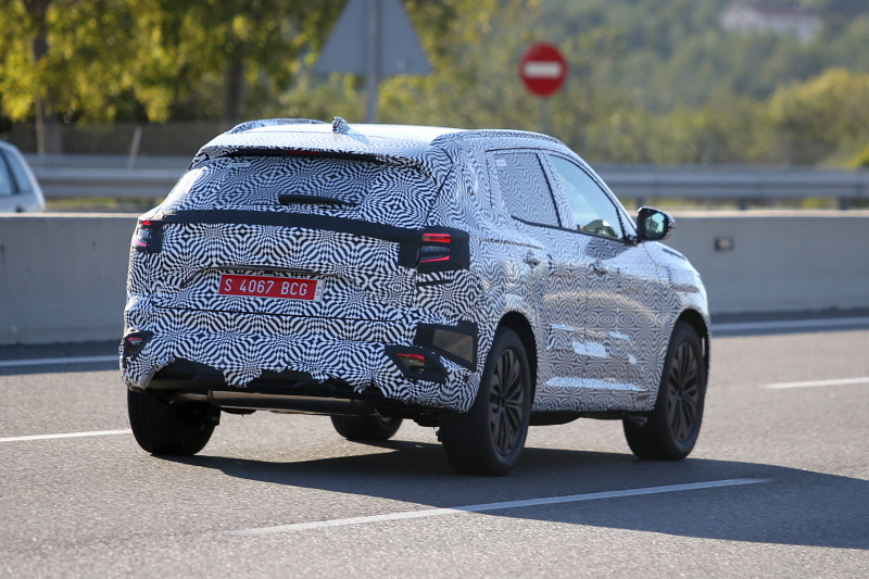 Gone is the 'playful composition of the words Kad and Jar'!  The new Renault Kadjar is called Austral