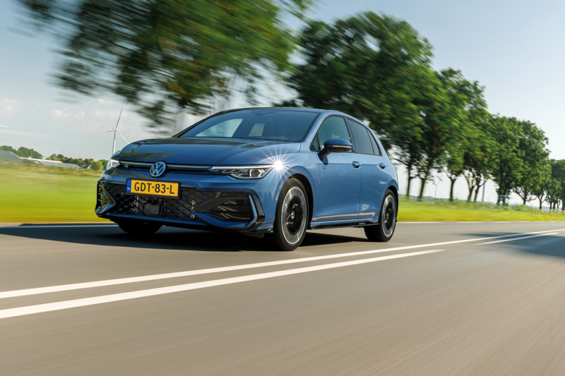 Review: Volkswagen Golf (2024) krijgt nuttige cadeaus voor 50ste verjaardag