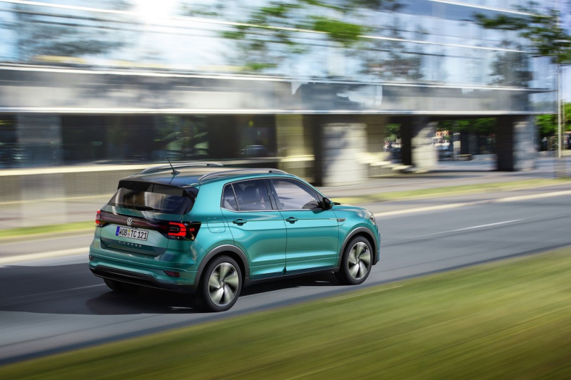 In 2025, the Volkswagen ID.2, with a price below 25,000 euros