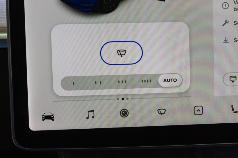 Buttons?  Get rid of it!  4 functions of the Tesla Model Y that you operate with the touchscreen