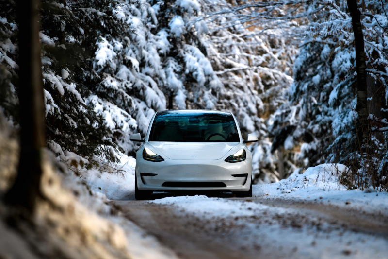 Zoveel range verliezen deze populaire EV’s in de winter (het verschil is enorm)