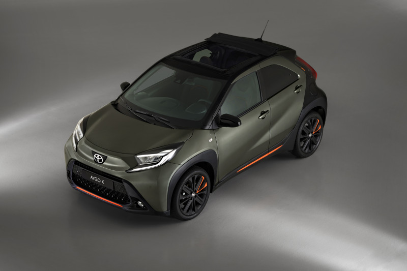 Toyota Aygo X (2022) is more expensive, bigger and more luxurious than a Kia Picanto