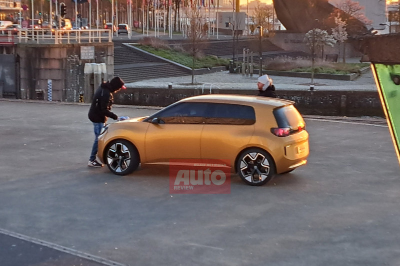 Betrapt: nieuwe elektrische Volkswagen van 20.000 euro gespot in Rotterdam