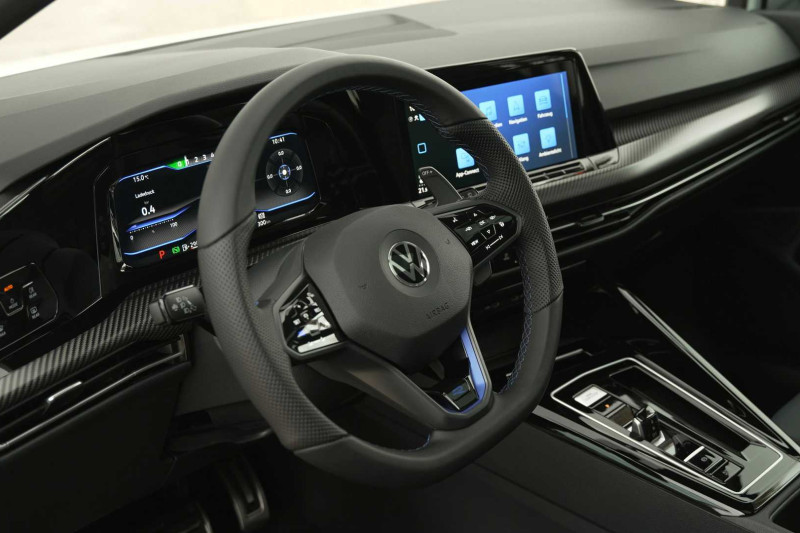 Waarom de Volkswagen Golf R 20 Years een auto voor aanstellers is