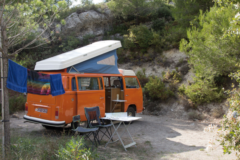 Camper huren? Ook jij kunt naar Frankrijk met een oude Volkswagen T2 Westfalia
