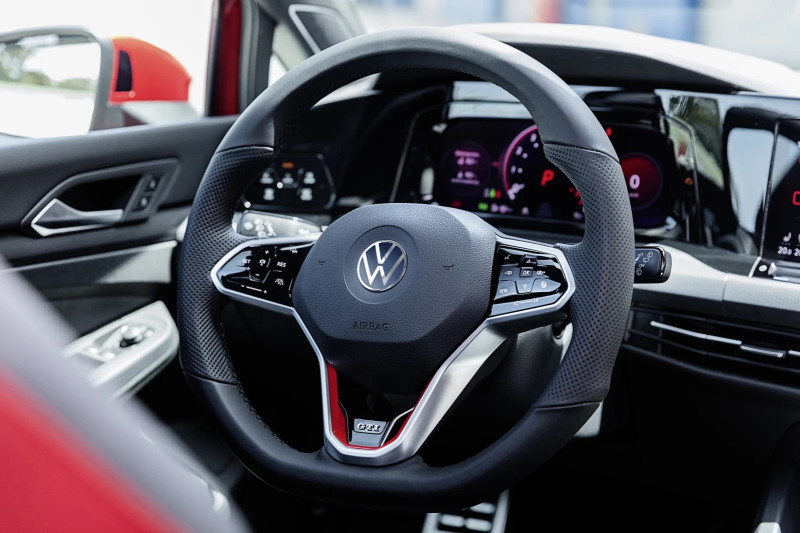 Waarom Volkswagen echte knoppen afzwoer (het is niet wat je denkt)