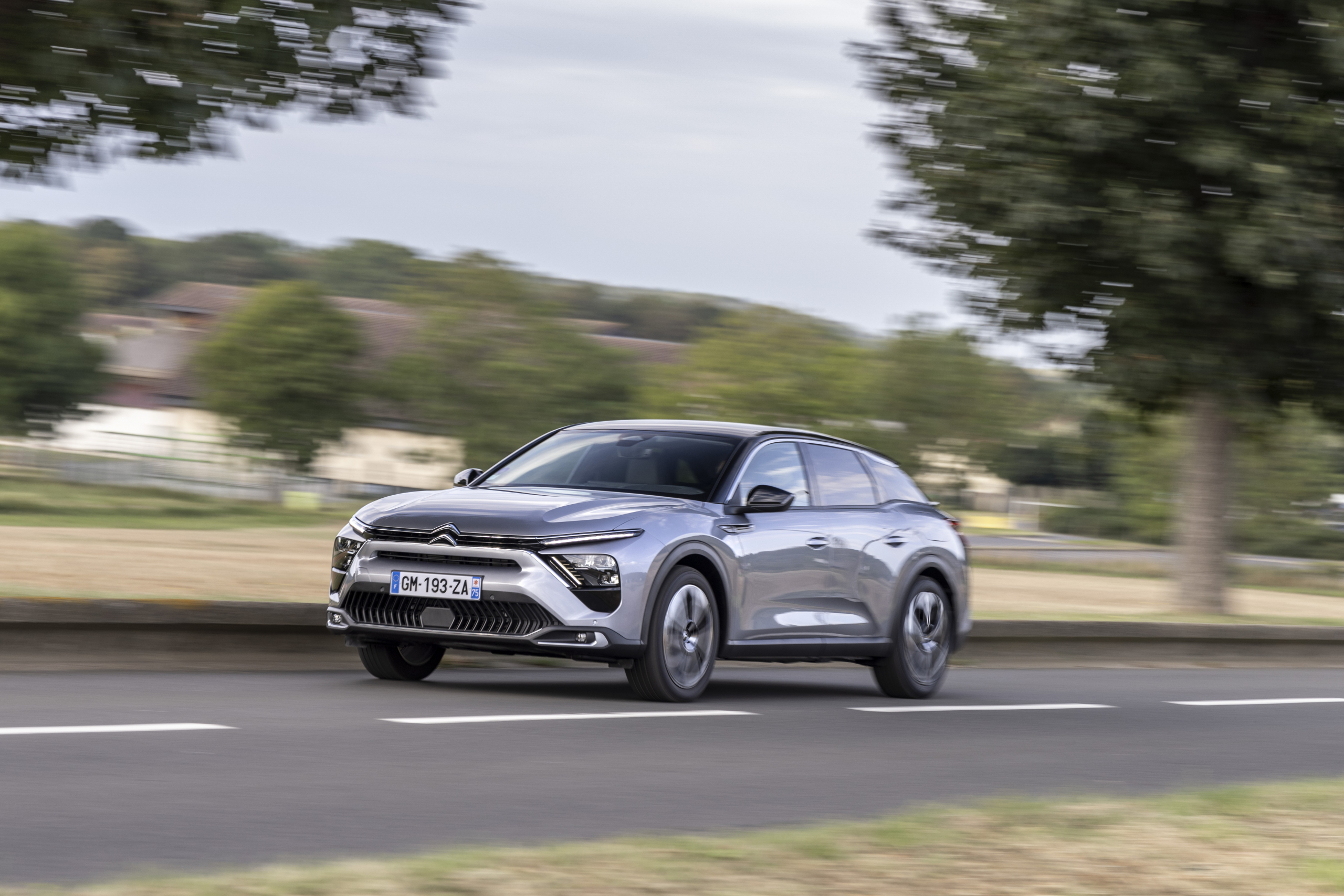 Zo ga je je vanaf 2025 blauw betalen aan nieuwe én oude plug-in hybrides