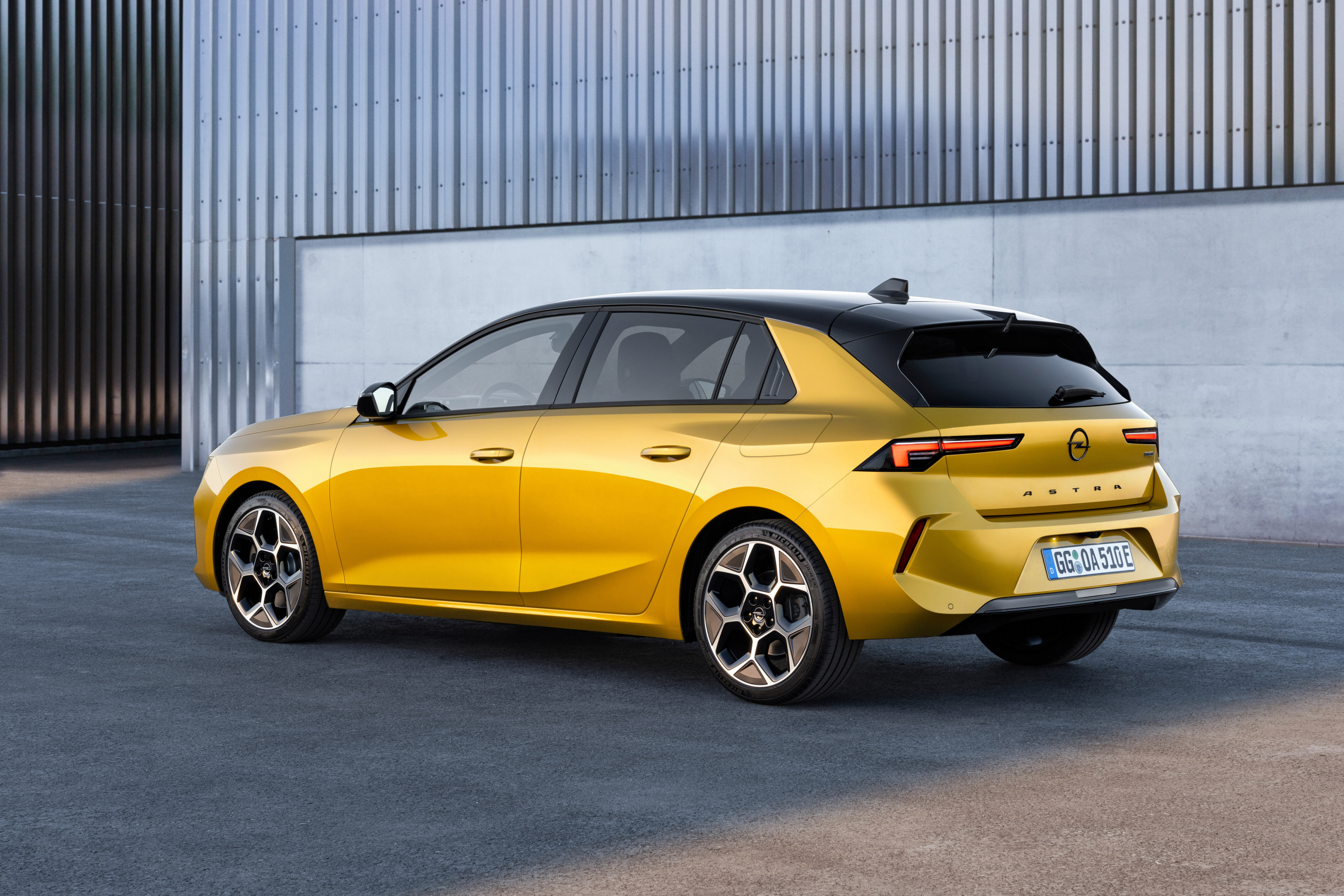 Rijden in de nieuwe Opel Astra? Dat gaat je minstens 27.000 euro kosten