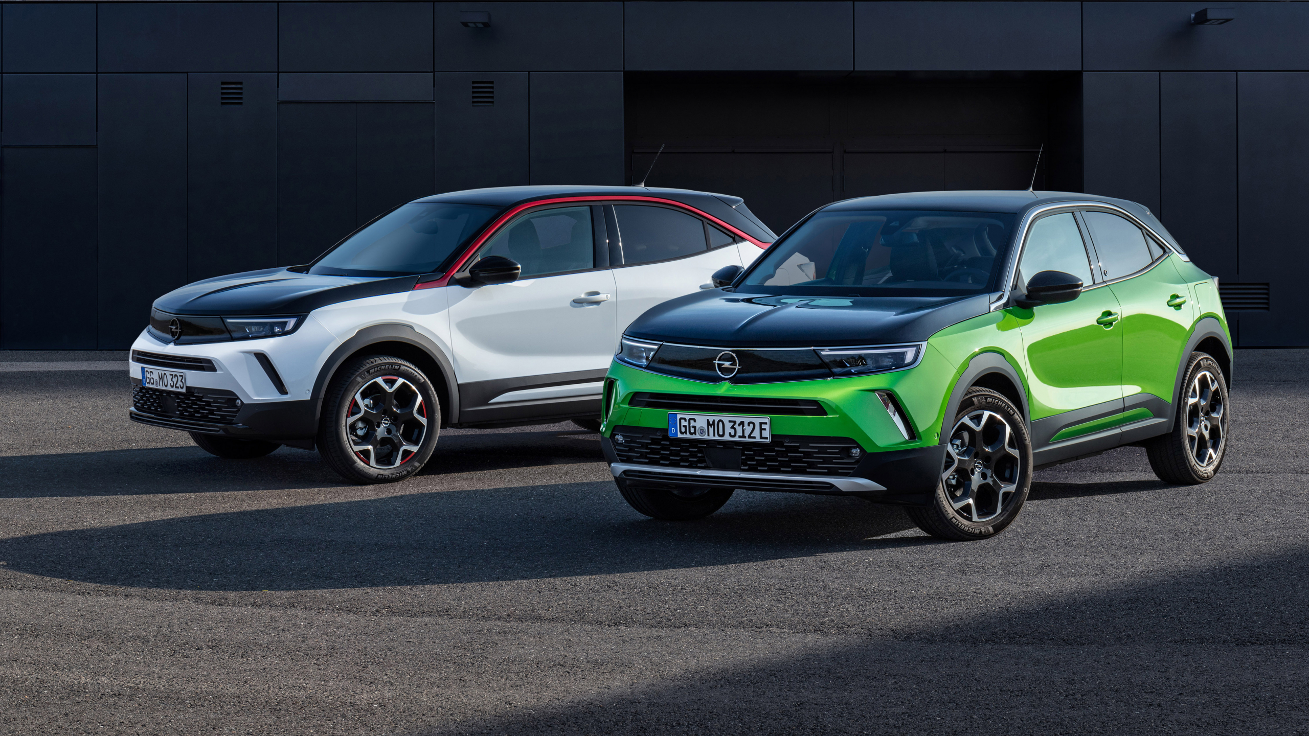 Ja, de nieuwe Opel Mokka lust ook benzine en diesel