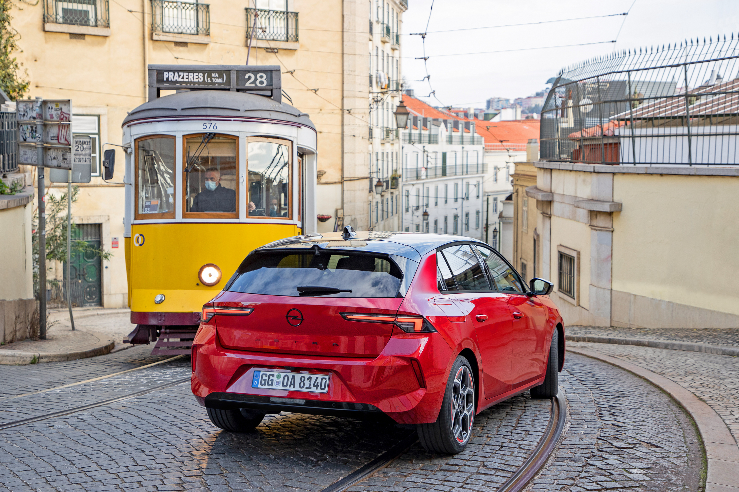 Eerste review nieuwe Opel Astra (2022) - Is dit écht een Duitse auto?