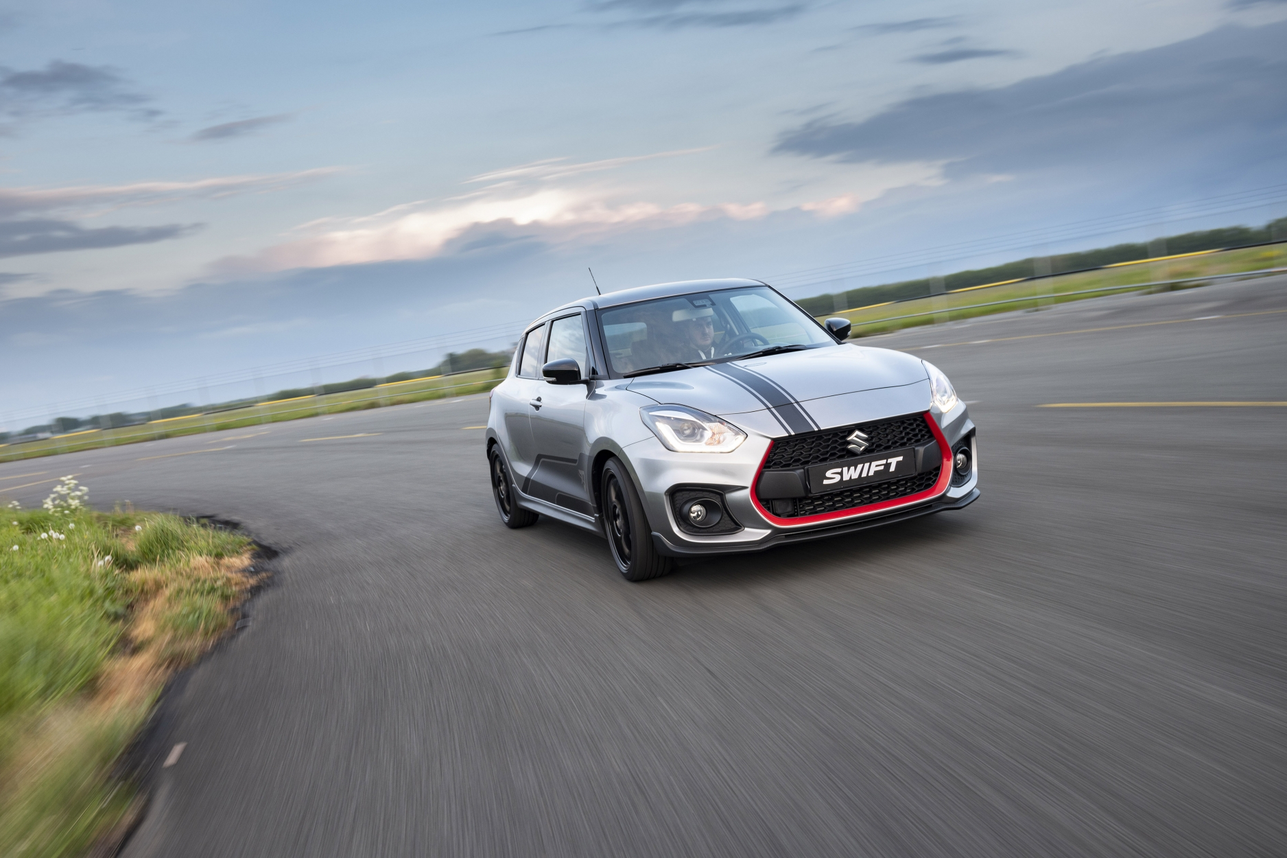 Messcherpe Suzuki Swift Katana discrimineert