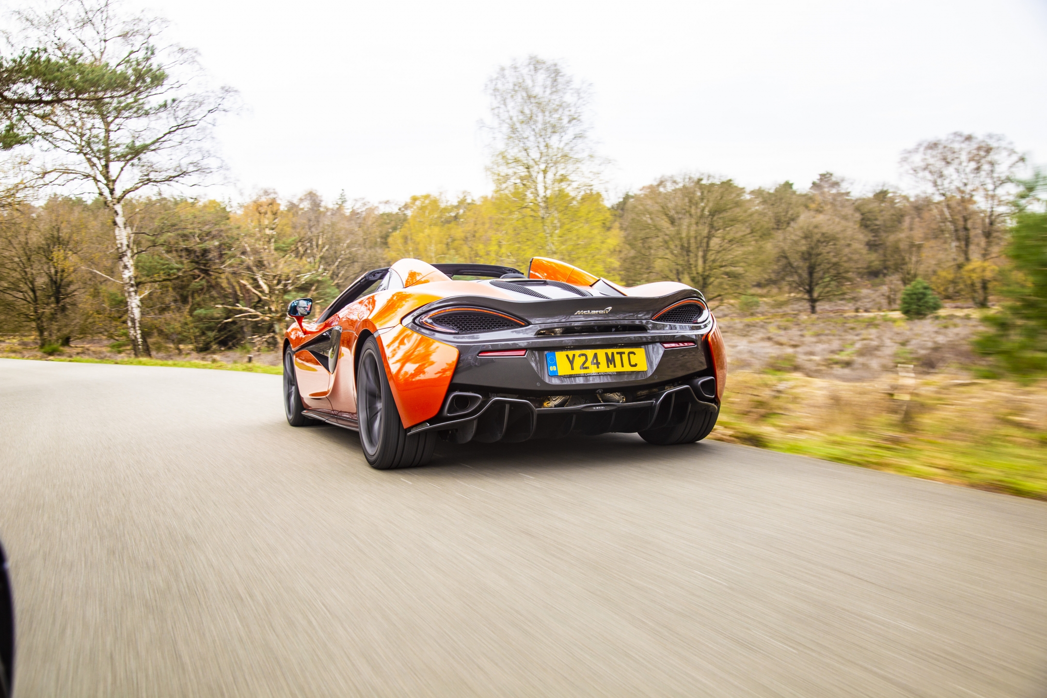 De McLaren 570S Spider is onweerstaanbaar