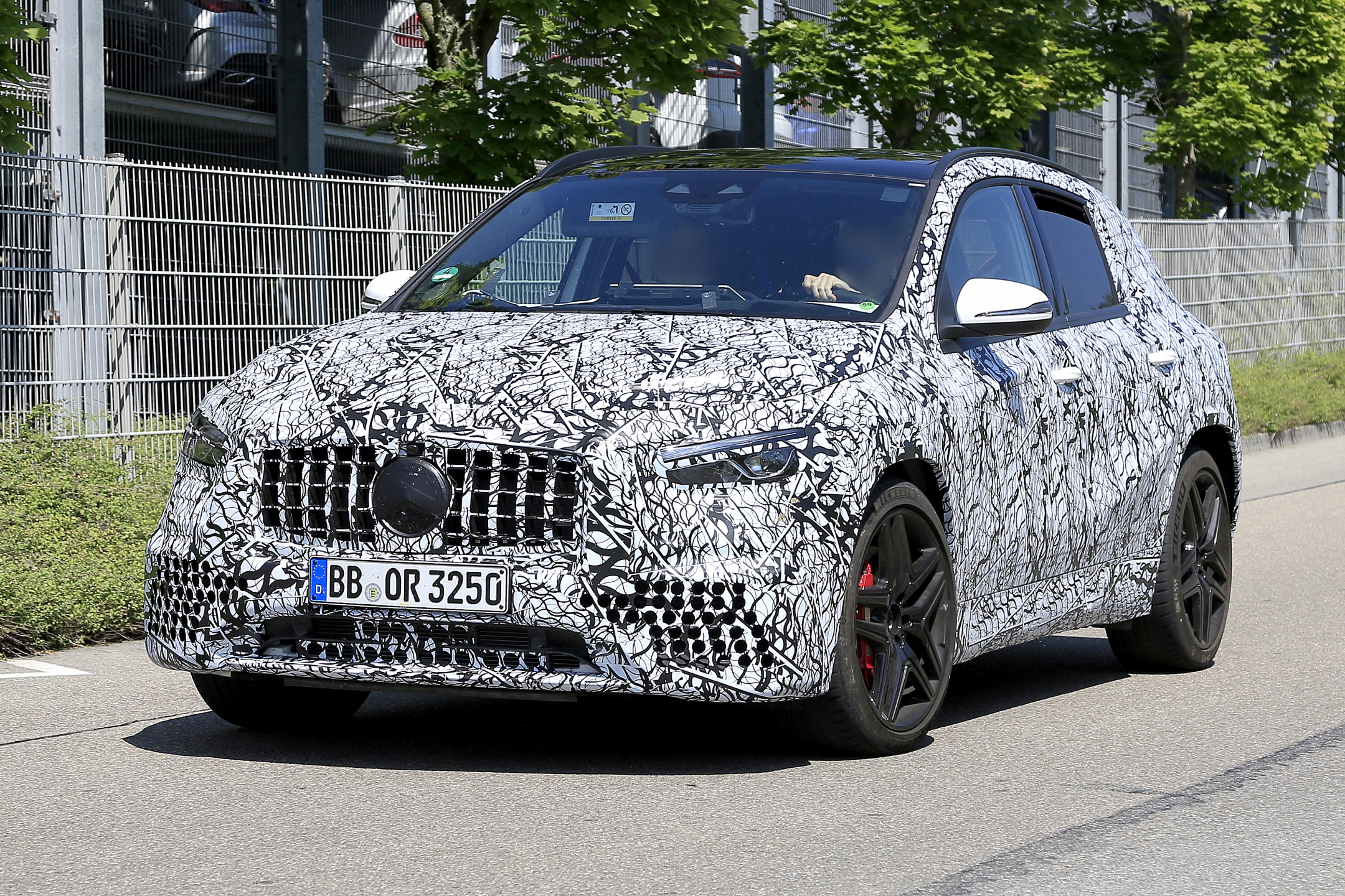 AMG gaat los op Mercedes GLA