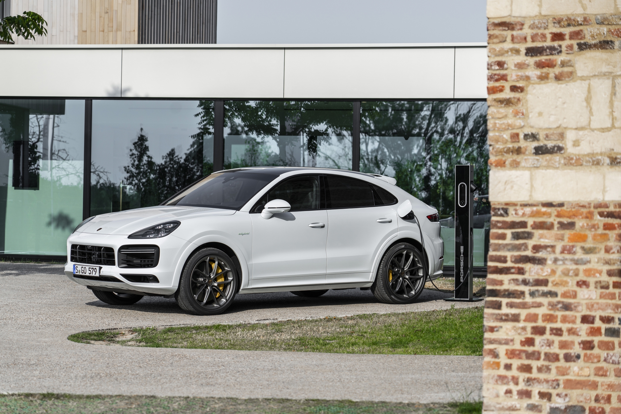 Wanneer komt de Cayenne Turbo S E-Hybrid en wat kost-ie?