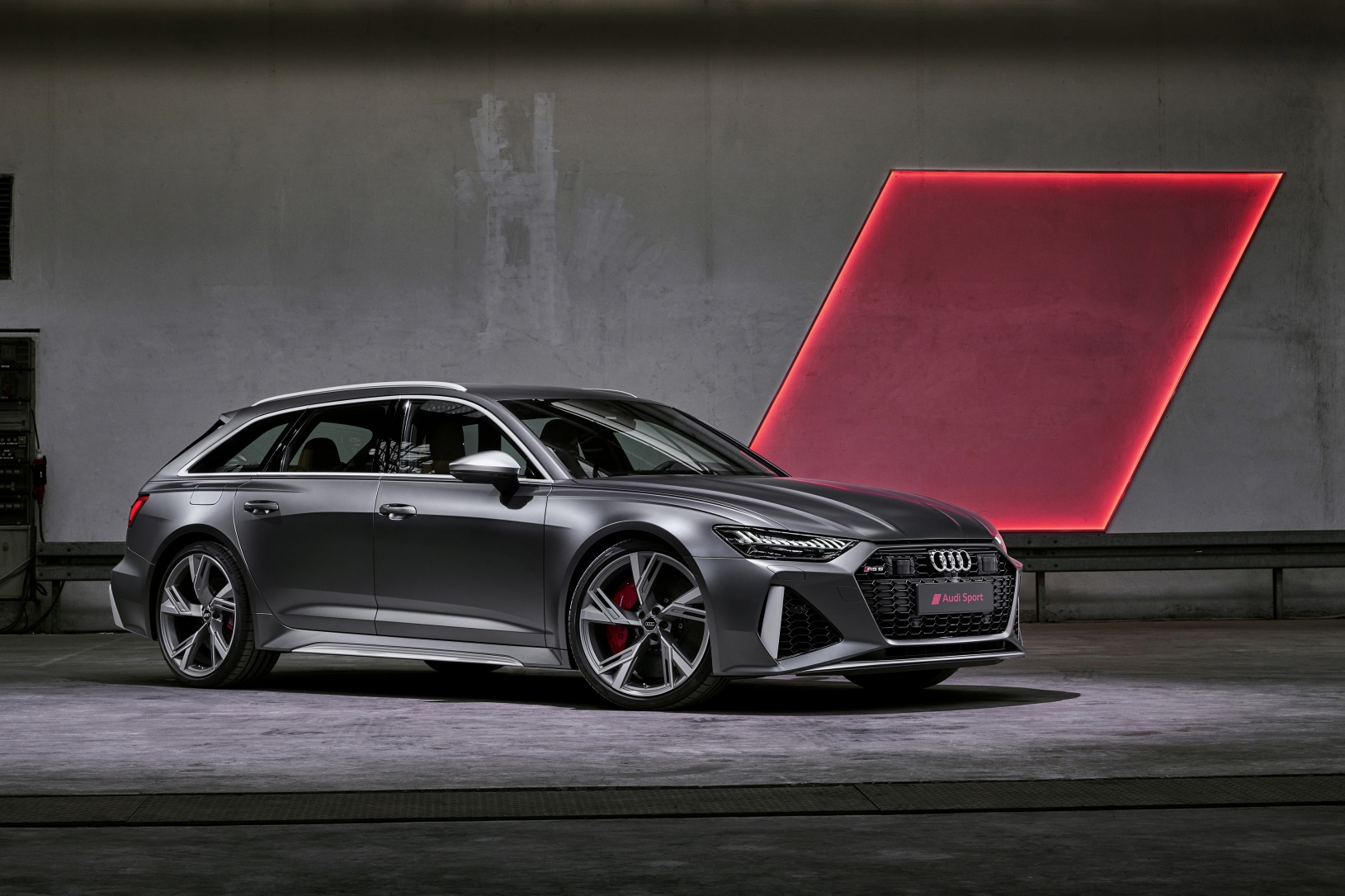 Some like it hot! De nieuwe Audi RS 6 Avant is een regelrechte 'power station'