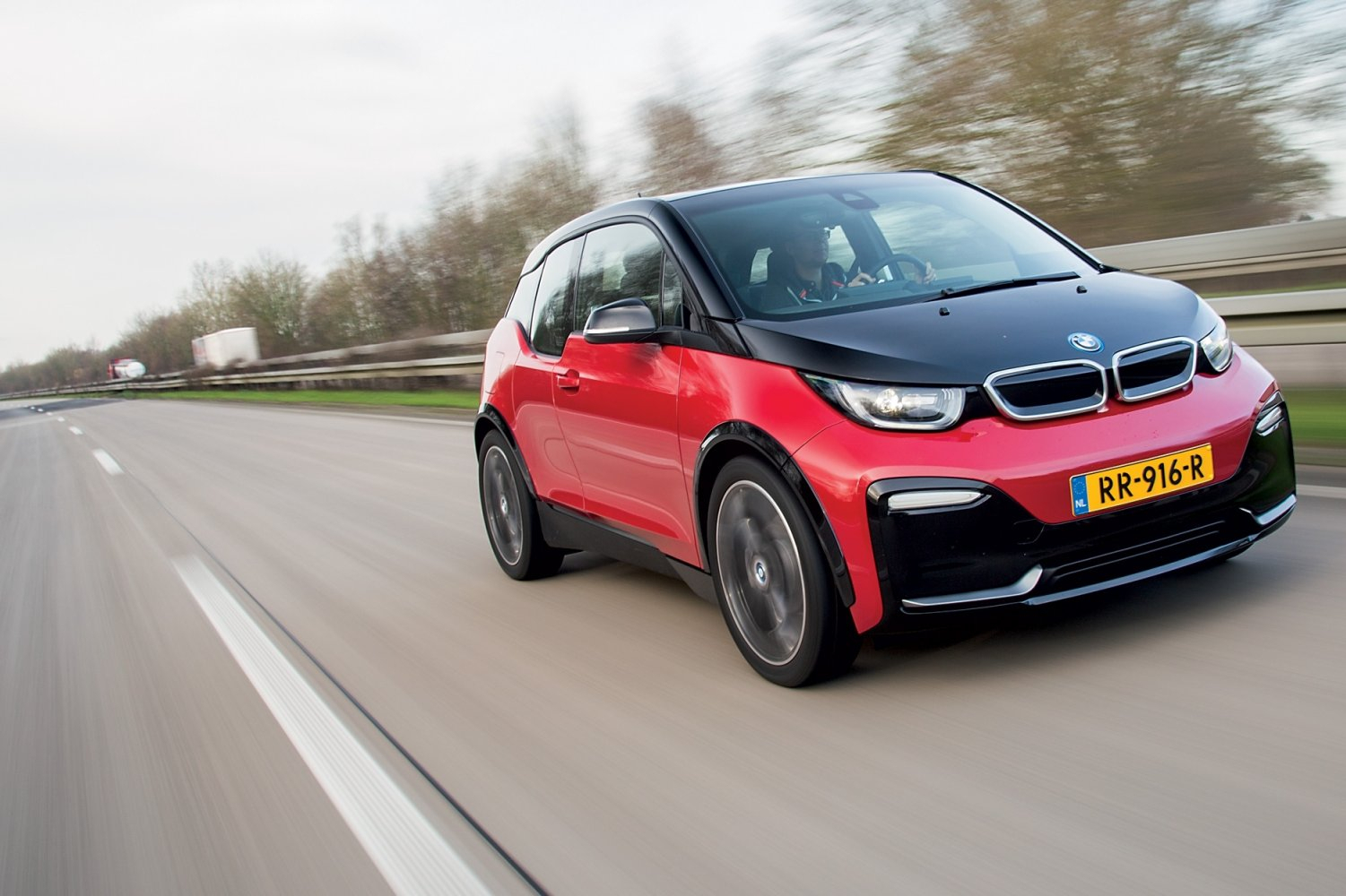 BMW wil geen buitenbeetjes: BMW i3 krijgt saaie opvolger