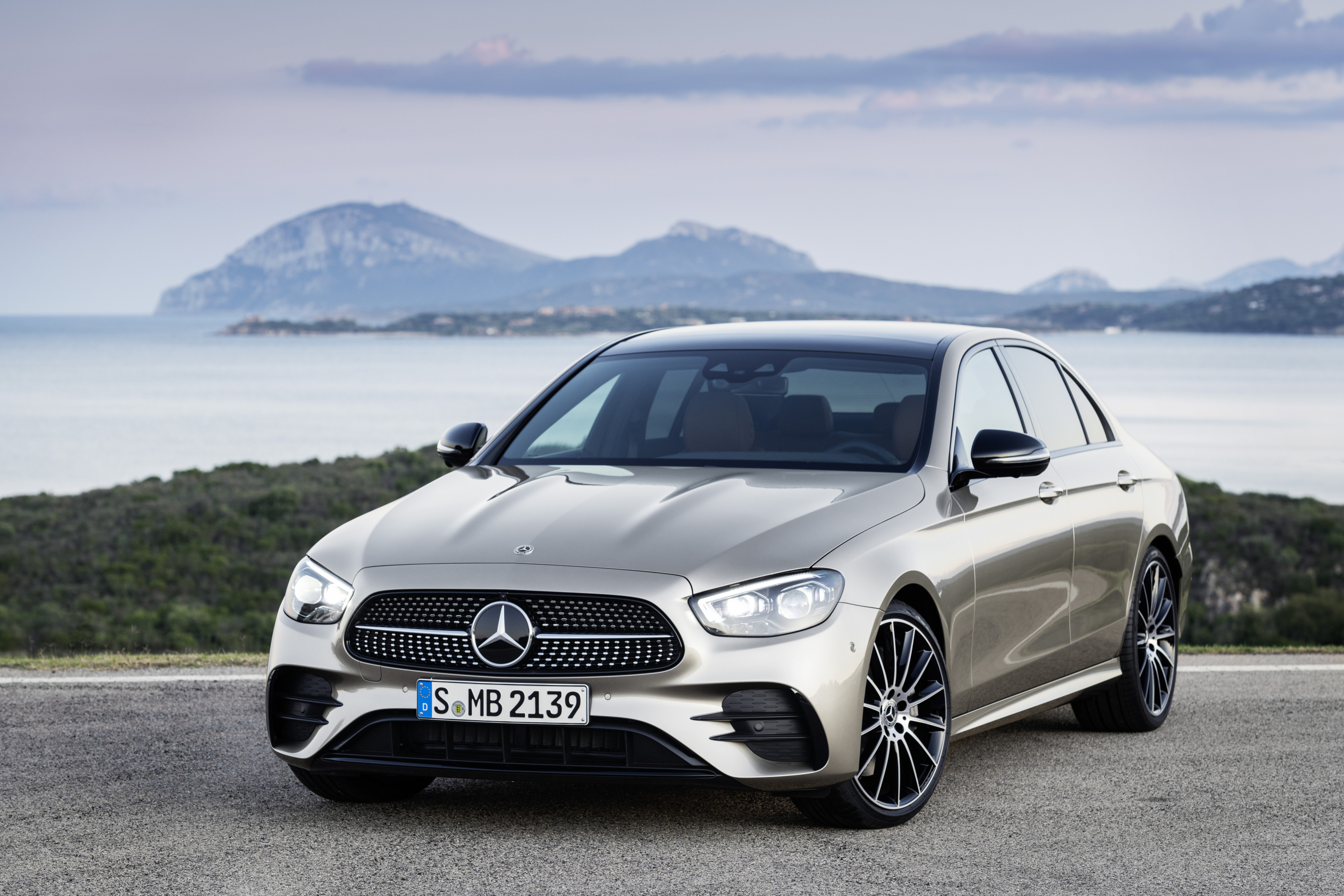 Vernieuwde Mercedes E-Klasse kost net geen 60.000 euro