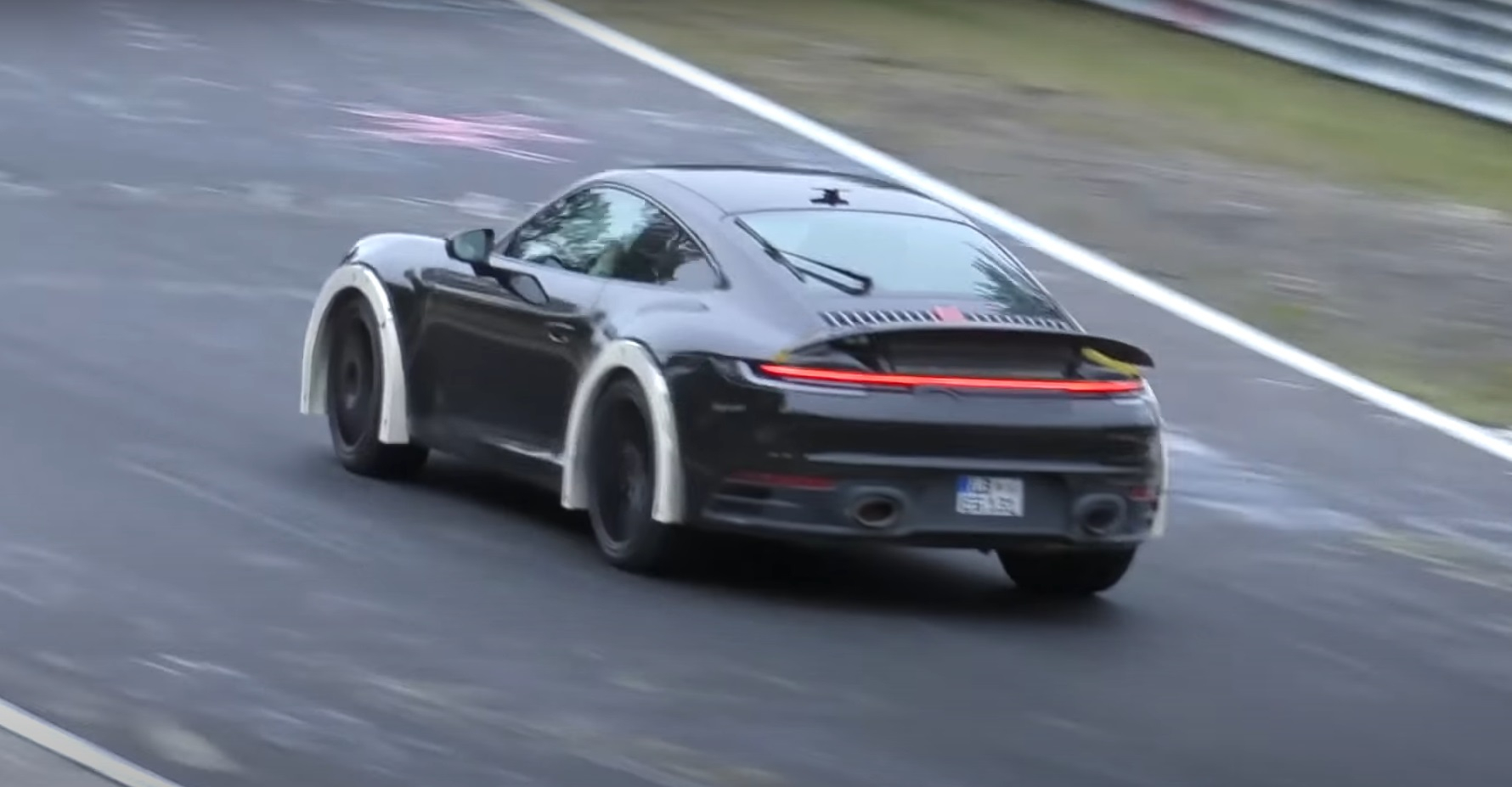 Waarom staat dit Porsche 911-prototype zo hoog op z'n wielen?