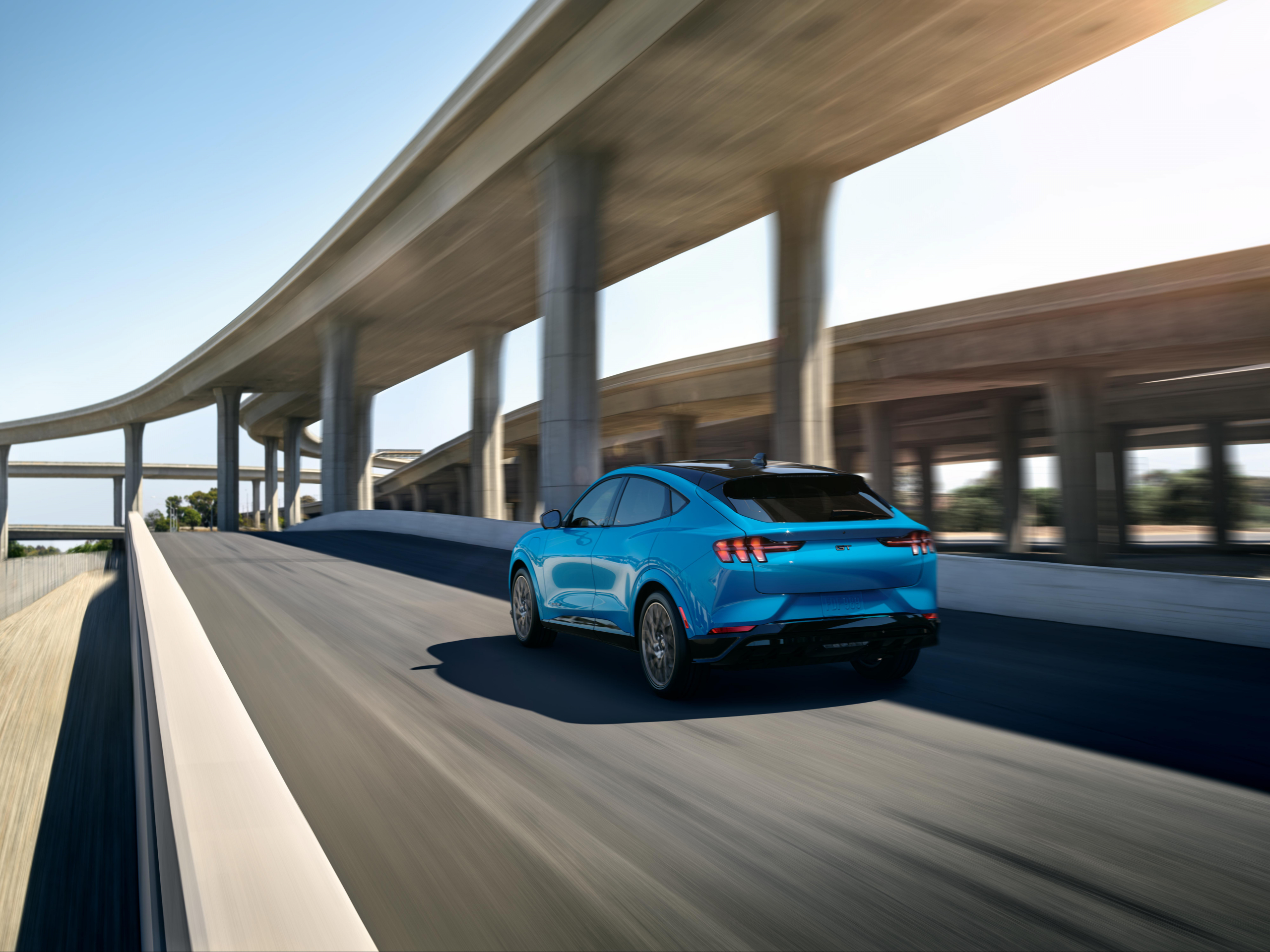 Ford moet beter op zijn woorden letten: 'Het dak van de Mustang Mach-E komt niet los'?