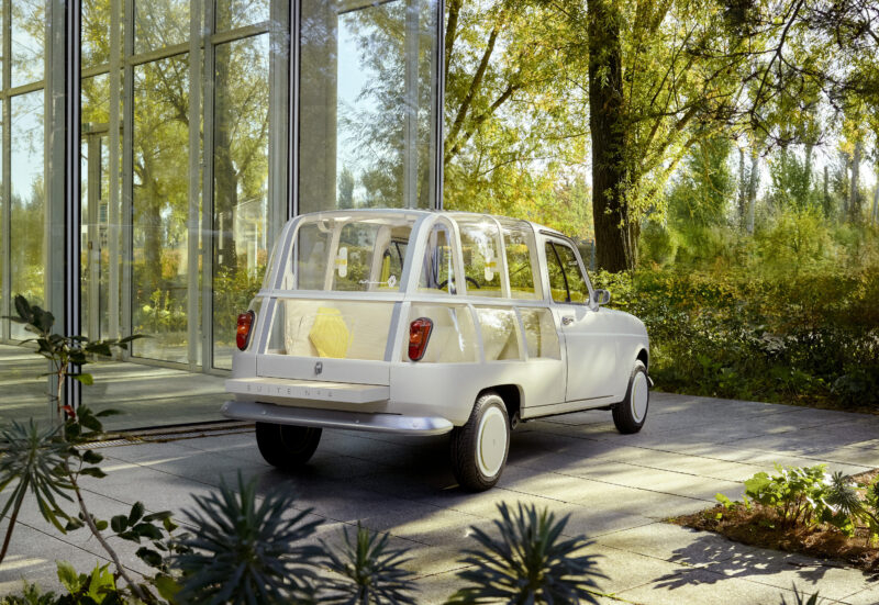 Zo maak je een tiny house van de 60-jarige Renault 4