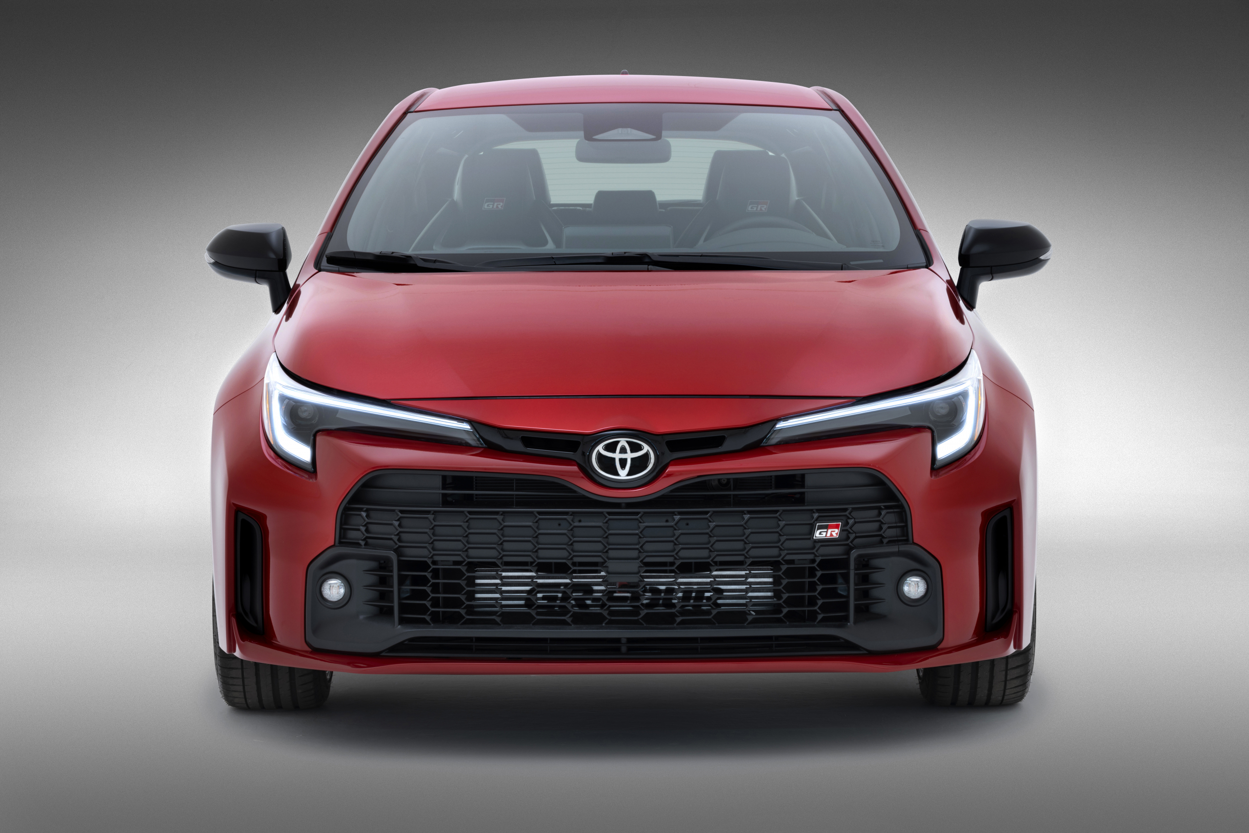 BAM!!! Drie uitlaten (!) en 300 pk voor de knotsgekke Toyota GR Corolla