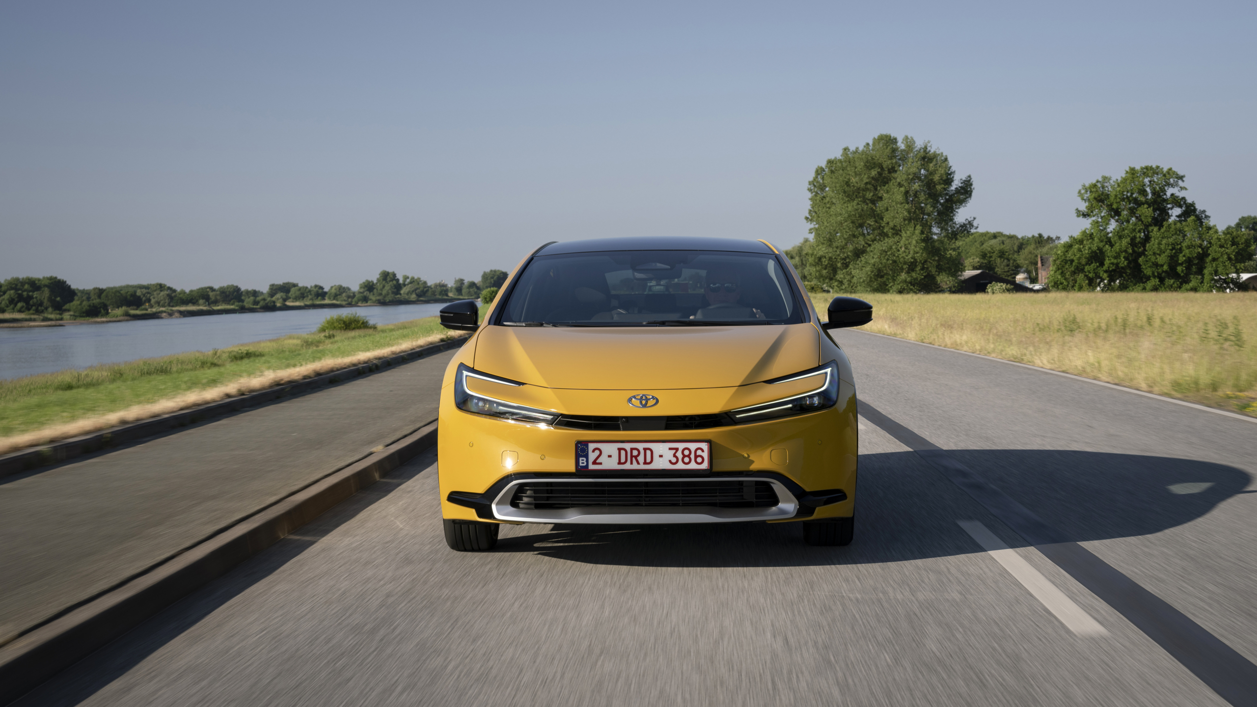 Toyota Prius (2023) -  van grijze muis tot power-hybride