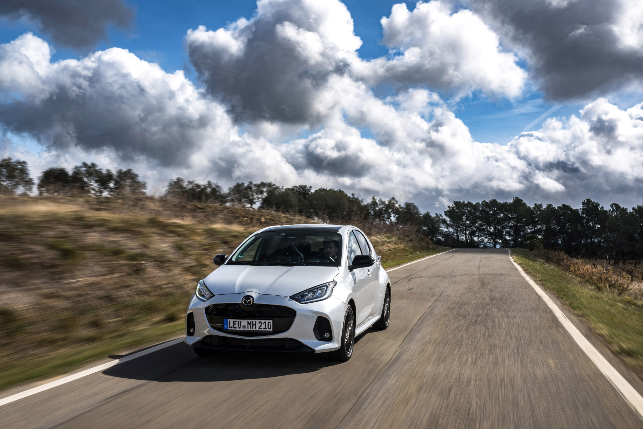 Toyota gelooft nog heilig in de benzinemotor en wil er miljarden mee verdienen